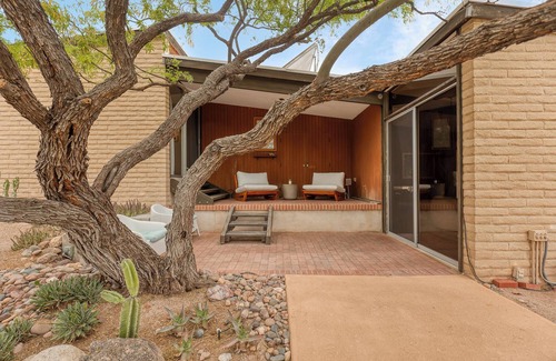 Old Spanish Trail Estates House | Javelina House Mid-Century Desert Oasis with optional heated pool