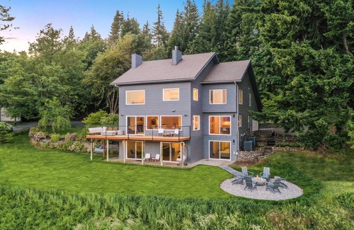 Underwood House | Jaw Drop Views! Mt Hood and Gorge! @pinpointstays