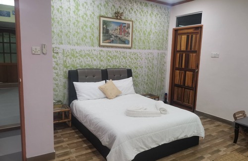 Tanjung House | Jaze 1 - Accomodates 2 adults and 2 children comfortably