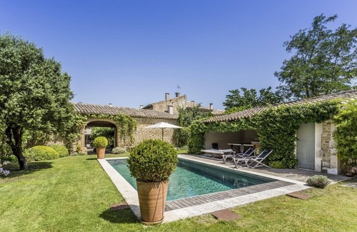 Maubec Villa | JDV Holidays - 5 bedroom/5 bath stone villa with heated, private pool and A/C