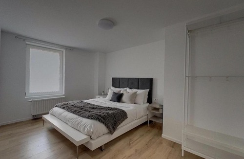 Ransart Apartment | Jean 1C Brussels-Charleroi-Airport