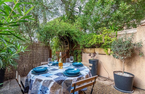 Toulon - Hyeres House | Jean d'Agreve by Interhome