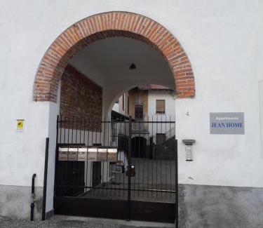 Gallarate Apartment | Jean Home