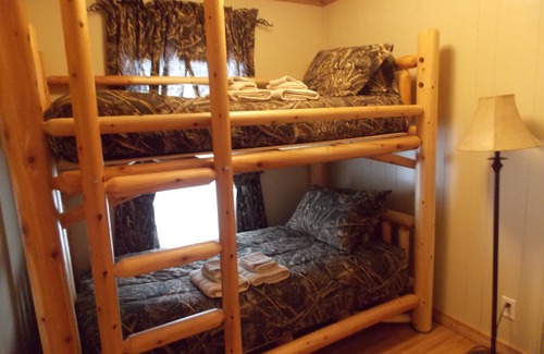 Lafitte House | Jean Lafitte Harbor - BUNKHOUSE 2