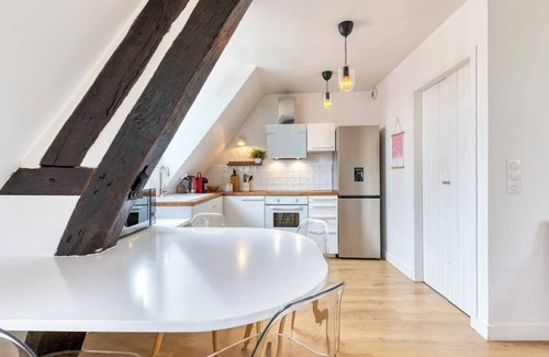 Quartier Pasteur Apartment | Jeanne à dit, charmant duplex Vieux Marché à Rouen