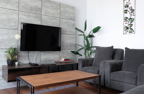 Kuching Apartment | Jeff and Ricky Homestay 3 @ Vivacity Megamall