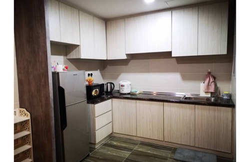 Tabuan Jaya Apartment | Jeff and Ricky Homestay 17 @ Vivacity Megamall