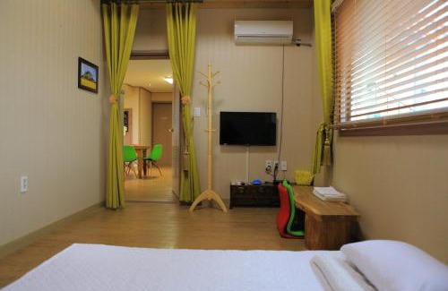 Downtown House | Jeju Gillime Pension
