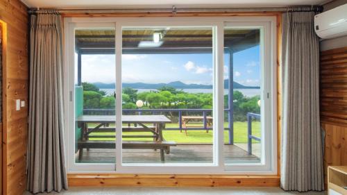 Jeju City House | jeju udo haneuli pension