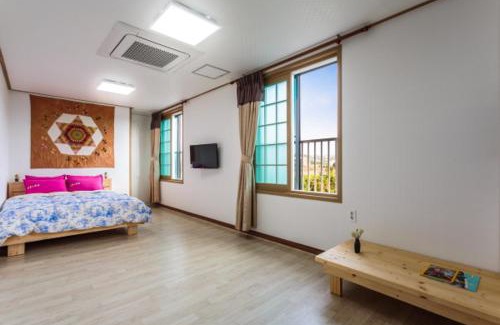 Jocheon House | Jeju Wayo Pension