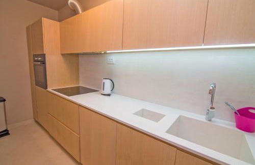Veli Losinj Apartment | Jelena B4