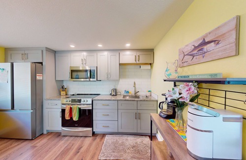 Nokomis House | "Jellyfish" at The Shore Beach Houses Resort