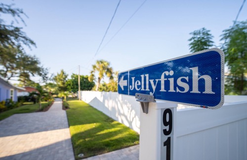 Nokomis House | "Jellyfish" at The Shore Beach Houses Resort