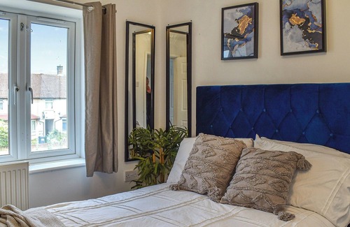 Ashford Cottage | Jemmett House is a lovely high end two bed house in a great location.