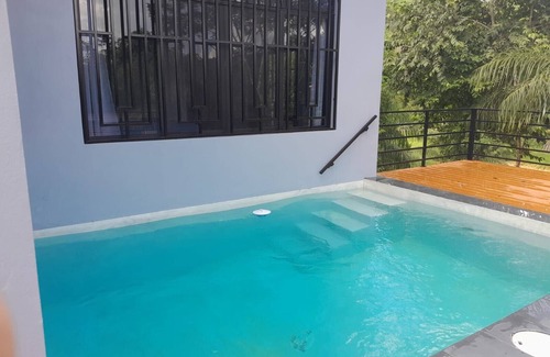 Seven Miles El Progresso House | Jenny’s Villa, Santa Elena, Belize