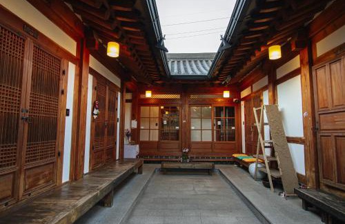 Jeonju House | Jeonju Hanok village Deoksugung
