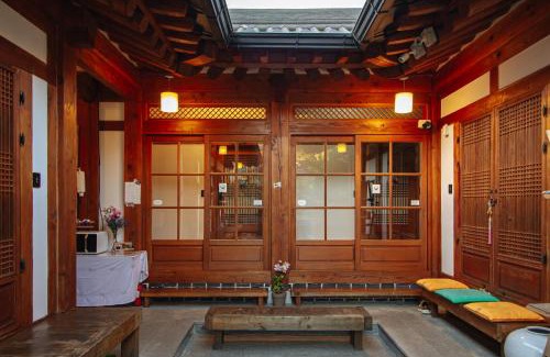 Jeonju House | Jeonju Hanok village Deoksugung