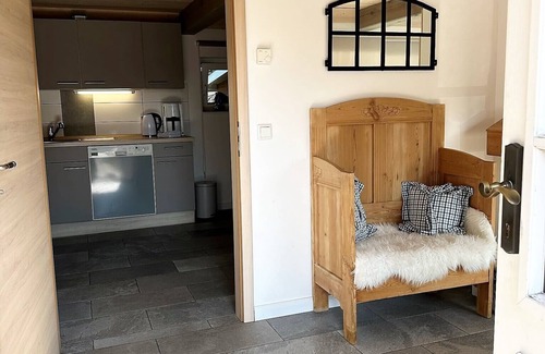 Grellsbull House | Jeppe Hus, Hunde Willkommen, Eingezäunt, Kamin, Wlan, Nordseenähe, Reetdach