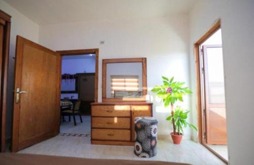 Jerash Apartment | Jerash Ruins View -Huge Apartment شقة كبيرة - مطلة على اثار جرش