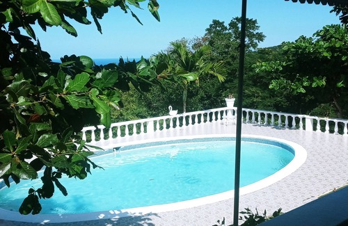 Epworth House | Jericho villa 20 min from Ocho Rio's center
