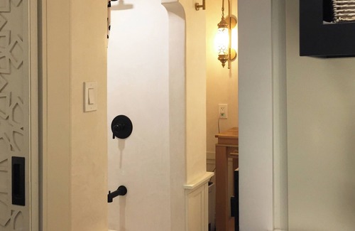 Historic Downtown Apartment | Jersey City Moroccan Hideaway