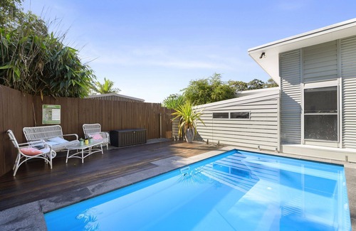 Coffs Harbour House | Jetty 4 Bedroom Home, walk to beach and creek, PET FRIENDLY