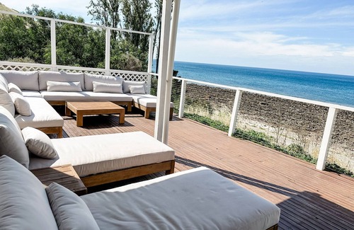 Myponga Beach House | Jetty View at Myponga Beach