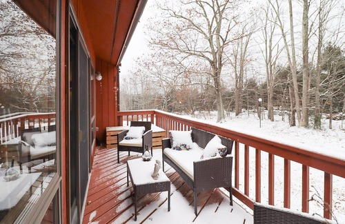 East Jewett Condo | Jewett's Gem: a comfortable, cozy, and stylish mountain getaway in the Catskills