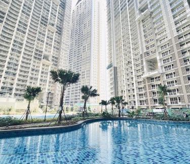 Pasig Apartment | JFam Suites Allegra Condo with Balcony, FREE Parking