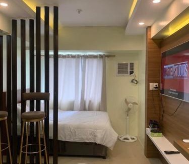 Silang Junction North Hotel | Jhon and chammy tagaytay staycation serin east