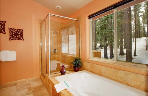 Pioneer Trail House | Jicarilla - Just Minutes From Town. Great Location & Luxury At A Great Price!