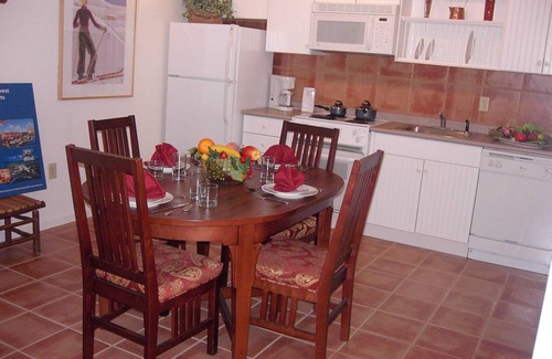 Hancock Condo | Jiminy Peak ski in/ski out Wyndham Bentley Brook sleeps 8, 2 bedrooms 2 baths