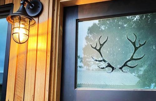 Jindabyne House | Jindabyne - Kia Ora Cabin Farmstay