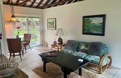Hana House | JJs Hāna Hale - Farm House