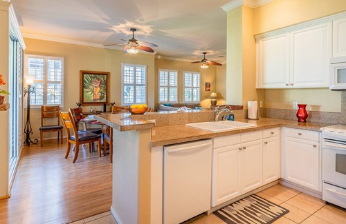 Ko Olina House | (JL) Luxurious 3 Bedroom, 3 Bath Townhome with 2 Car Garage in Ko Olina's Coconut Plantation