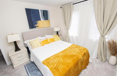 Welland House | JNShortStay- Niagara Falls Area Hidden Gem