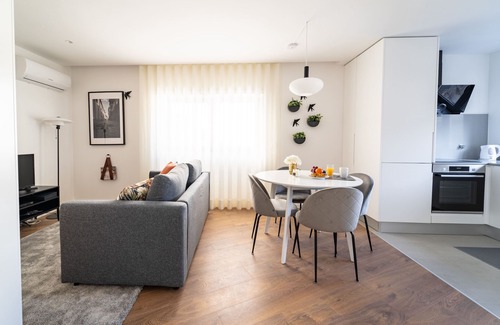 Braga Apartment | João da Ponte - T1 Altice Forum Braga by House and People