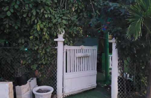 Oistins House | Jo J's HOSTEL STUDIO SLEEPS ONE WITH AC, CABLE TV, PRIVATE BATH