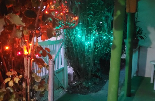 Oistins House | Jo J's HOSTEL STUDIO SLEEPS ONE WITH AC, CABLE TV, PRIVATE BATH