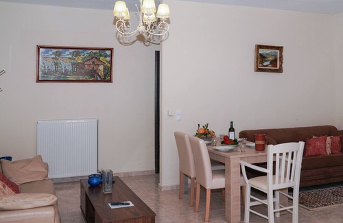Agia Apartment | Joanna apt - Home near city