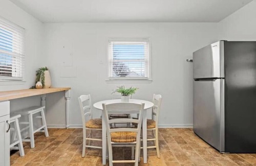 Versailles House | Jockey Suite at Sugar Hill Farm