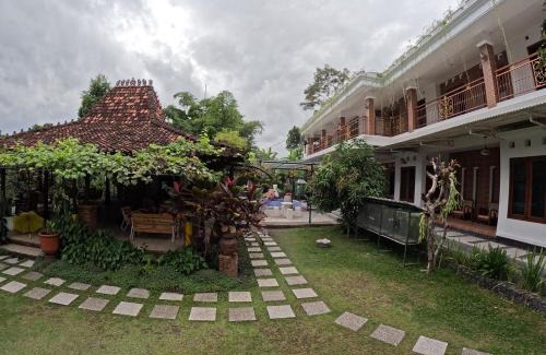 Sinduharjo House | Joglo Riverside
