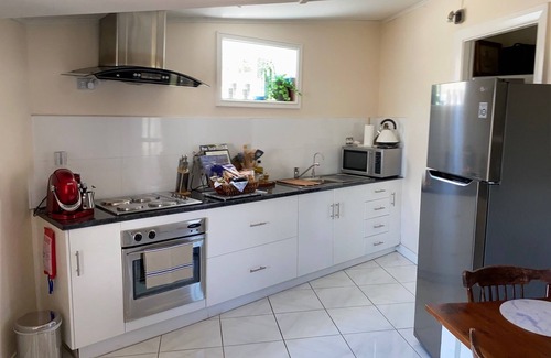 Tanunda Cottage | JOHANN'S TANUNDA Location, Location! Only a Hop, Skip & Jump to Main Street