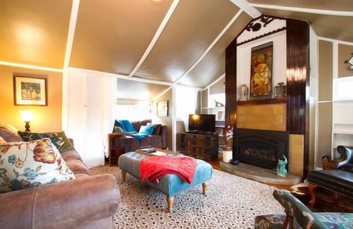 Pacific Grove Cottage | John Steinbeck's Cottage: 30-Night Minimum Stay