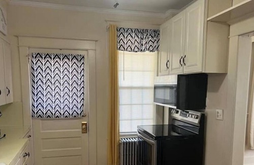 Cumberland House | Johnson Heights Getaway