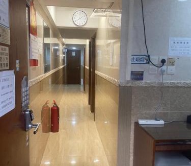 Mong Kok House | Johnson Hostel