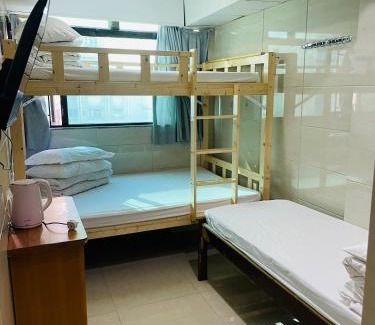 Mong Kok House | Johnson Hostel