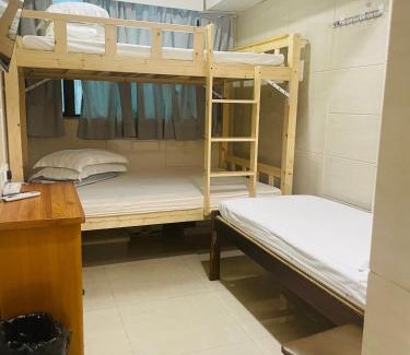 Mong Kok House | Johnson Hostel