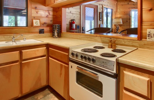 Fish Camp Cabin | Johnson's Cedar Creek Cabin