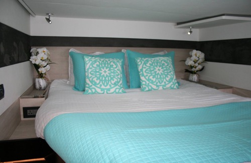 Flag Hill Boat Rental | Join us on a 50' catamaran. Your "best vacation EVER" sailing the Virgin Islands